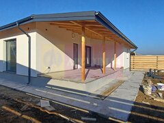 Sabareni, casa parter 4 camere, CT, terasa, pivnita, teren 478 mp